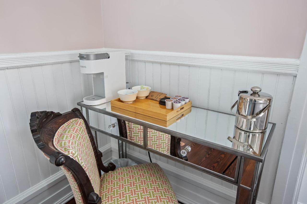 Summit Street Inns Winston-Salem Phòng bức ảnh